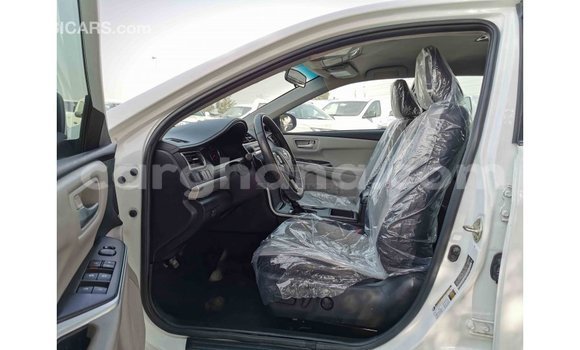 Ra Imported Toyota Camry funfun Ọkọ̀ in Import - Dubai ni Ashanti Ra Imported Toyota Camry funfun Ọkọ̀ in Import - Dubai ni Ashanti