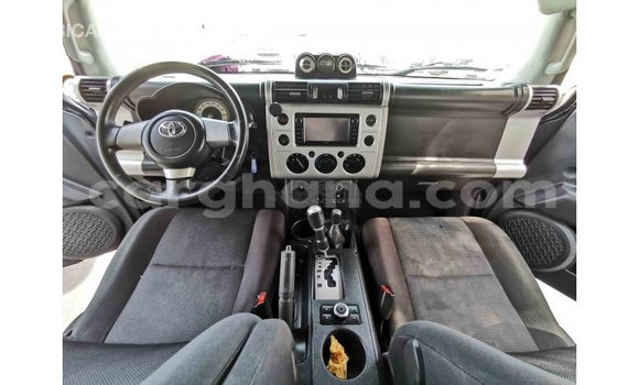 Sayi Imported Toyota FJ Cruiser Black Mota in Import - Dubai a Ashanti Sayi Imported Toyota FJ Cruiser Black Mota in Import - Dubai a Ashanti
