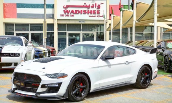 Sayi Imported Ford Mustang White Mota in Import - Dubai a Ashanti Sayi Imported Ford Mustang White Mota in Import - Dubai a Ashanti