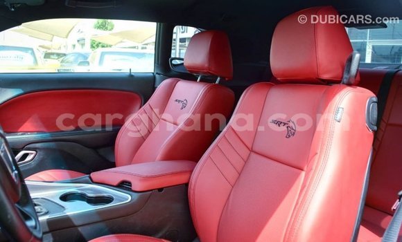 Ra Imported Dodge Challenger funfun Ọkọ̀ in Import - Dubai ni Ashanti Ra Imported Dodge Challenger funfun Ọkọ̀ in Import - Dubai ni Ashanti