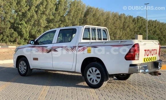 Buy Import Toyota Hilux White Car in Import - Dubai in Ashanti Buy Import Toyota Hilux White Car in Import - Dubai in Ashanti