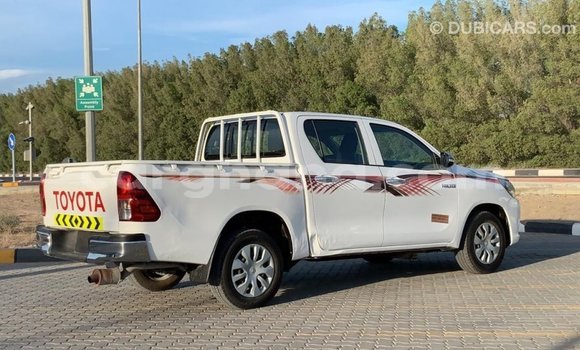 Buy Import Toyota Hilux White Car in Import - Dubai in Ashanti Buy Import Toyota Hilux White Car in Import - Dubai in Ashanti