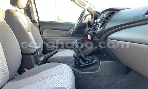 Buy Import Mitsubishi L200 White Car in Import - Dubai in Ashanti Buy Import Mitsubishi L200 White Car in Import - Dubai in Ashanti