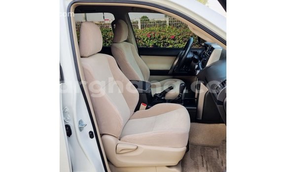 Buy Import Toyota Prado White Car in Import - Dubai in Ashanti Buy Import Toyota Prado White Car in Import - Dubai in Ashanti