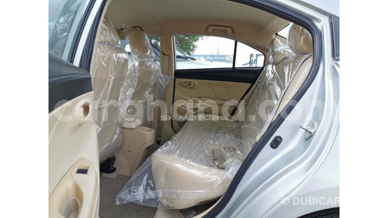 Big with watermark toyota yaris ashanti import dubai 33552