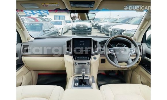 Buy Import Toyota Land Cruiser White Car in Import - Dubai in Ashanti Buy Import Toyota Land Cruiser White Car in Import - Dubai in Ashanti