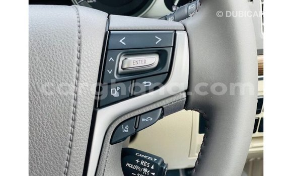 Buy Import Toyota Land Cruiser White Car in Import - Dubai in Ashanti Buy Import Toyota Land Cruiser White Car in Import - Dubai in Ashanti