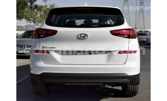 Sayi Imported Hyundai Tucson White Mota in Import - Dubai a Ashanti Sayi Imported Hyundai Tucson White Mota in Import - Dubai a Ashanti