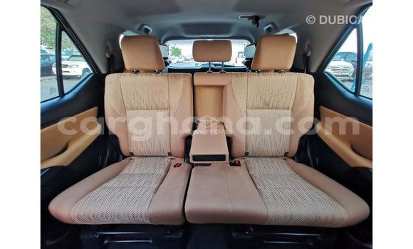 Ra Imported Toyota Fortuner funfun Ọkọ̀ in Import - Dubai ni Ashanti Ra Imported Toyota Fortuner funfun Ọkọ̀ in Import - Dubai ni Ashanti