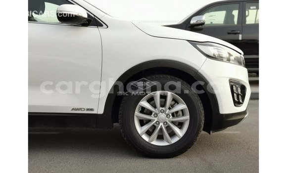 Sayi Imported Kia Sorento White Mota in Import - Dubai a Ashanti Sayi Imported Kia Sorento White Mota in Import - Dubai a Ashanti