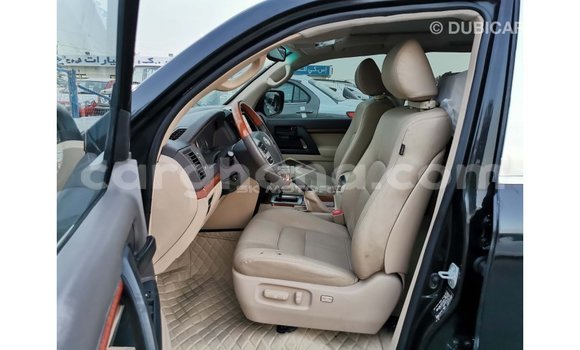 Ra Imported Toyota Land Cruiser Black Ọkọ̀ in Import - Dubai ni Ashanti Ra Imported Toyota Land Cruiser Black Ọkọ̀ in Import - Dubai ni Ashanti