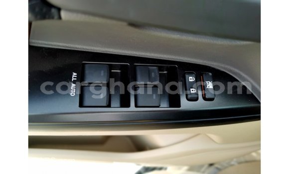 Ra Imported Toyota Land Cruiser funfun Ọkọ̀ in Import - Dubai ni Ashanti Ra Imported Toyota Land Cruiser funfun Ọkọ̀ in Import - Dubai ni Ashanti