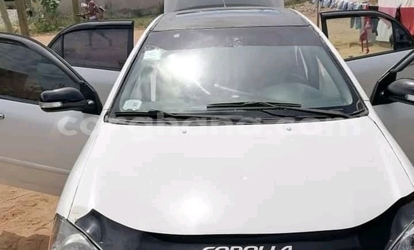 Buy Used Toyota Corolla White Car in Accra in Greater Accra