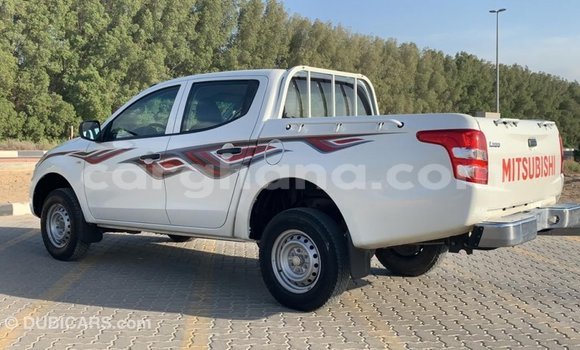Buy Import Mitsubishi L200 White Car in Import - Dubai in Ashanti Buy Import Mitsubishi L200 White Car in Import - Dubai in Ashanti