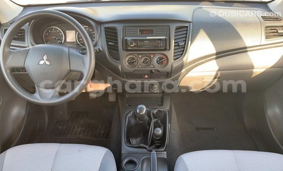 Buy Import Mitsubishi L200 White Car in Import - Dubai in Ashanti Buy Import Mitsubishi L200 White Car in Import - Dubai in Ashanti
