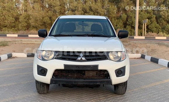 Ra Imported Mitsubishi L200 funfun Ọkọ̀ in Import - Dubai ni Ashanti Ra Imported Mitsubishi L200 funfun Ọkọ̀ in Import - Dubai ni Ashanti