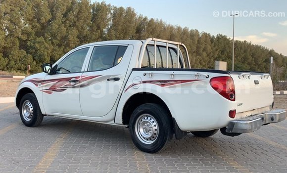 Ra Imported Mitsubishi L200 funfun Ọkọ̀ in Import - Dubai ni Ashanti Ra Imported Mitsubishi L200 funfun Ọkọ̀ in Import - Dubai ni Ashanti