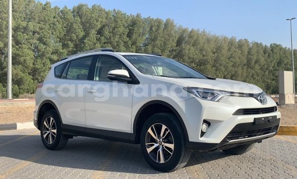 Ra Imported Toyota 4Runner funfun Ọkọ̀ in Import - Dubai ni Ashanti Ra Imported Toyota 4Runner funfun Ọkọ̀ in Import - Dubai ni Ashanti