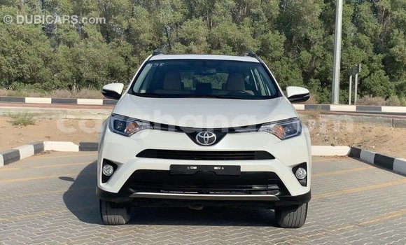 Ra Imported Toyota 4Runner funfun Ọkọ̀ in Import - Dubai ni Ashanti Ra Imported Toyota 4Runner funfun Ọkọ̀ in Import - Dubai ni Ashanti
