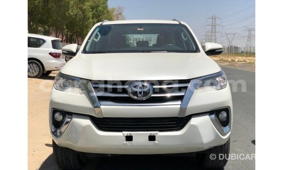 Buy Import Toyota Fortuner White Car in Import - Dubai in Ashanti Buy Import Toyota Fortuner White Car in Import - Dubai in Ashanti