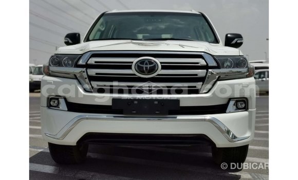 Buy Import Toyota Land Cruiser White Car in Import - Dubai in Ashanti Buy Import Toyota Land Cruiser White Car in Import - Dubai in Ashanti