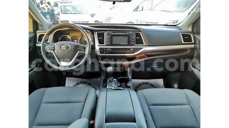 Big with watermark toyota highlander ashanti import dubai 33677