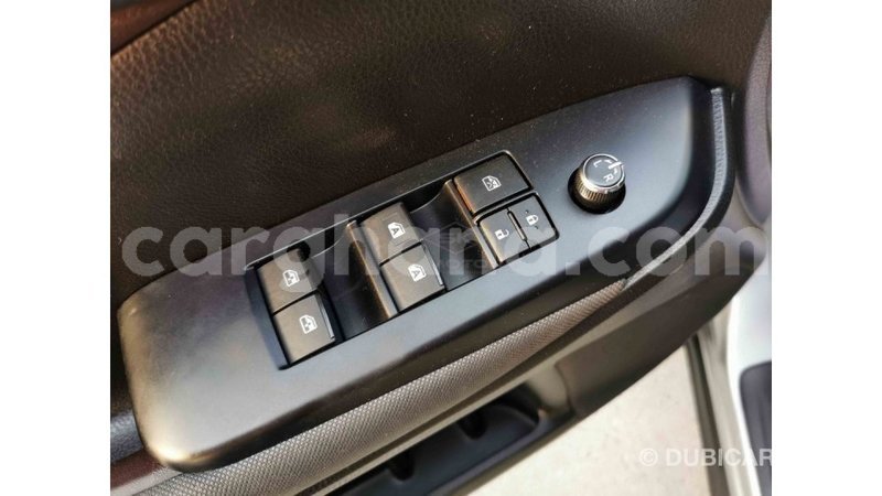 Big with watermark toyota highlander ashanti import dubai 33677