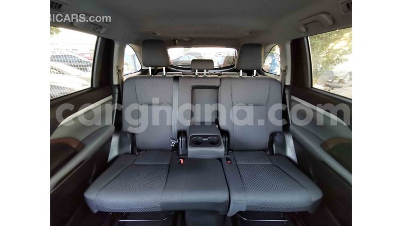 Big with watermark toyota highlander ashanti import dubai 33677