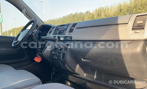 Buy Import Toyota Hiace White Car in Import - Dubai in Ashanti Buy Import Toyota Hiace White Car in Import - Dubai in Ashanti