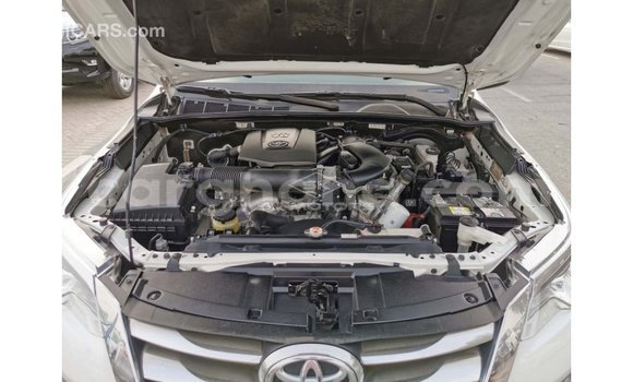 Sayi Imported Toyota Fortuner White Mota in Import - Dubai a Ashanti Sayi Imported Toyota Fortuner White Mota in Import - Dubai a Ashanti