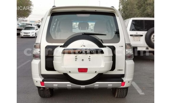 Ra Imported Mitsubishi Pajero funfun Ọkọ̀ in Import - Dubai ni Ashanti Ra Imported Mitsubishi Pajero funfun Ọkọ̀ in Import - Dubai ni Ashanti