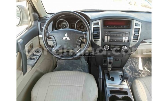 Sayi Imported Mitsubishi Pajero White Mota in Import - Dubai a Ashanti Sayi Imported Mitsubishi Pajero White Mota in Import - Dubai a Ashanti