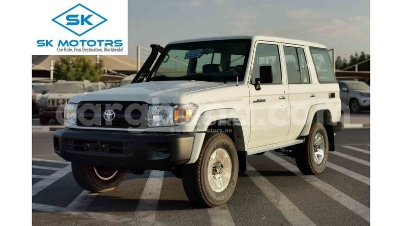 Big with watermark toyota land cruiser ashanti import dubai 33714