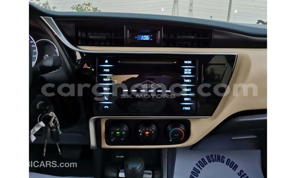 Ra Imported Toyota Corolla funfun Ọkọ̀ in Import - Dubai ni Ashanti Ra Imported Toyota Corolla funfun Ọkọ̀ in Import - Dubai ni Ashanti