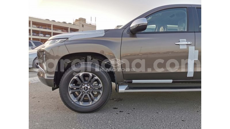 Big with watermark mitsubishi l200 ashanti import dubai 33728