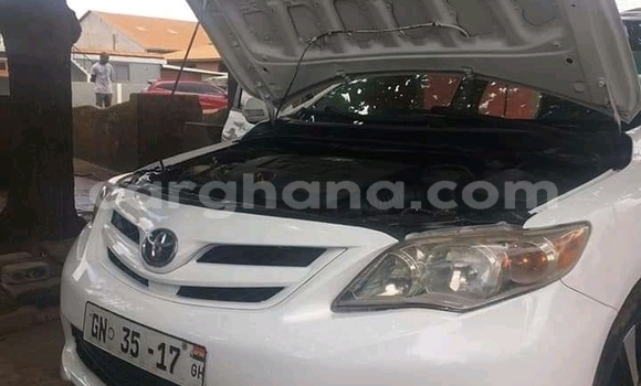 Ra Àlòkù Toyota Corolla funfun Ọkọ̀ in Accra ni Greater Accra Ra Àlòkù Toyota Corolla funfun Ọkọ̀ in Accra ni Greater Accra