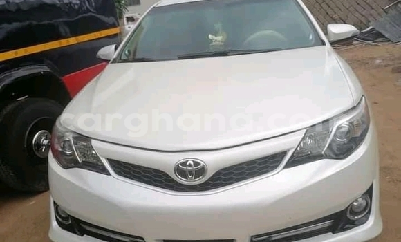 Buy Used Toyota Camry White Car in Accra in Greater Accra