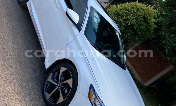 Sayi Na hannu Honda Accord White Mota in Accra a Greater Accra Sayi Na hannu Honda Accord White Mota in Accra a Greater Accra