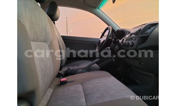 Ra Imported Toyota Hilux funfun Ọkọ̀ in Import - Dubai ni Ashanti Ra Imported Toyota Hilux funfun Ọkọ̀ in Import - Dubai ni Ashanti