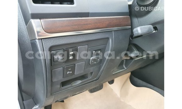 Sayi Imported Toyota Land Cruiser White Mota in Import - Dubai a Ashanti Sayi Imported Toyota Land Cruiser White Mota in Import - Dubai a Ashanti