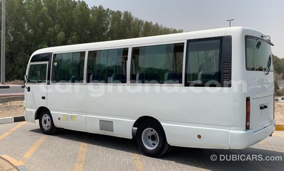 Sayi Imported Nissan Evalia White Babbar mota in Import - Dubai a Ashanti Sayi Imported Nissan Evalia White Babbar mota in Import - Dubai a Ashanti