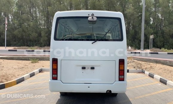 Sayi Imported Nissan Evalia White Babbar mota in Import - Dubai a Ashanti Sayi Imported Nissan Evalia White Babbar mota in Import - Dubai a Ashanti