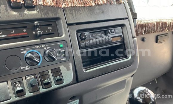 Sayi Imported Nissan Evalia White Babbar mota in Import - Dubai a Ashanti Sayi Imported Nissan Evalia White Babbar mota in Import - Dubai a Ashanti