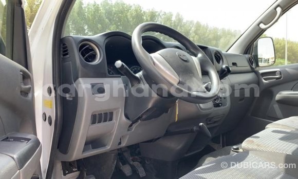 Buy Import Nissan Urvan White Car in Import - Dubai in Ashanti Buy Import Nissan Urvan White Car in Import - Dubai in Ashanti