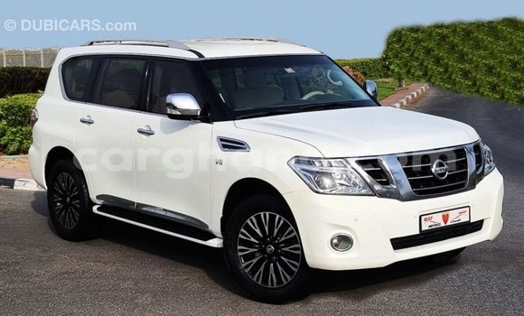 Buy Import Nissan Patrol White Car in Import - Dubai in Ashanti Buy Import Nissan Patrol White Car in Import - Dubai in Ashanti