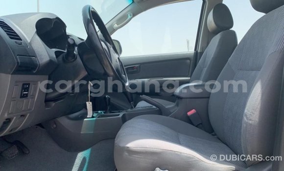 Buy Import Toyota Hilux White Car in Import - Dubai in Ashanti Buy Import Toyota Hilux White Car in Import - Dubai in Ashanti