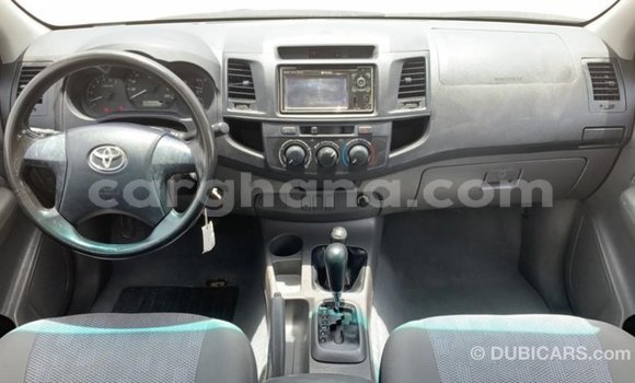 Buy Import Toyota Hilux White Car in Import - Dubai in Ashanti Buy Import Toyota Hilux White Car in Import - Dubai in Ashanti