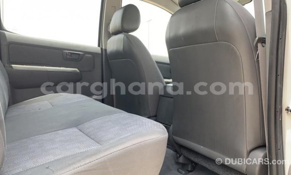 Buy Import Toyota Hilux White Car in Import - Dubai in Ashanti Buy Import Toyota Hilux White Car in Import - Dubai in Ashanti
