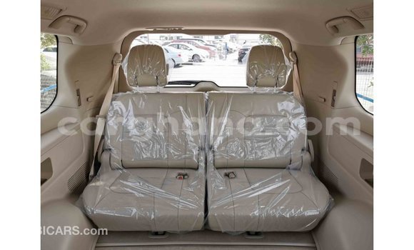 Sayi Imported Toyota Land Cruiser White Mota in Import - Dubai a Ashanti Sayi Imported Toyota Land Cruiser White Mota in Import - Dubai a Ashanti