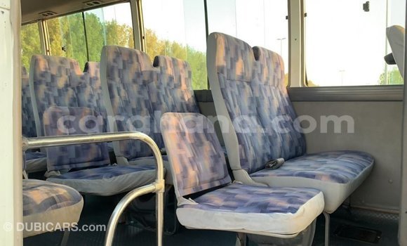 Buy Import Nissan Evalia White Truck in Import - Dubai in Ashanti Buy Import Nissan Evalia White Truck in Import - Dubai in Ashanti